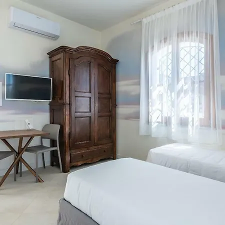 Italianway - Della Meridiana * Pula